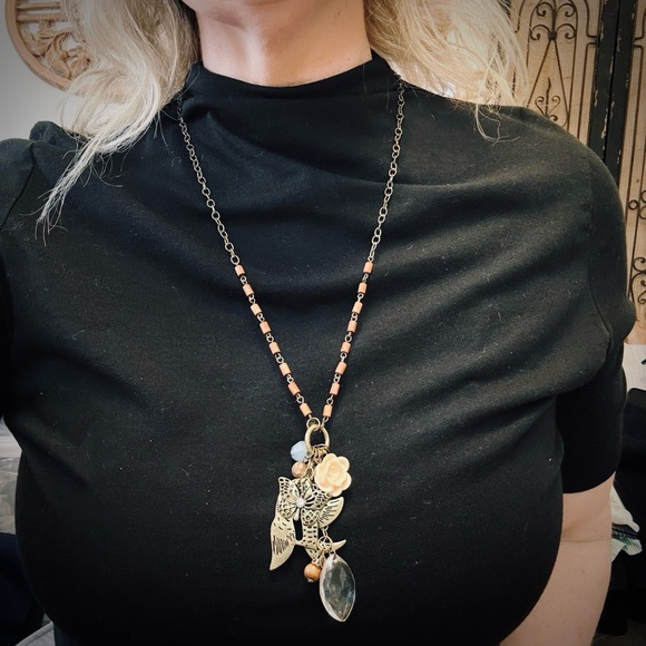 Boho Bird Charm Necklace Antique Gold Floral Crystal Pendant - Picture 3 of 3